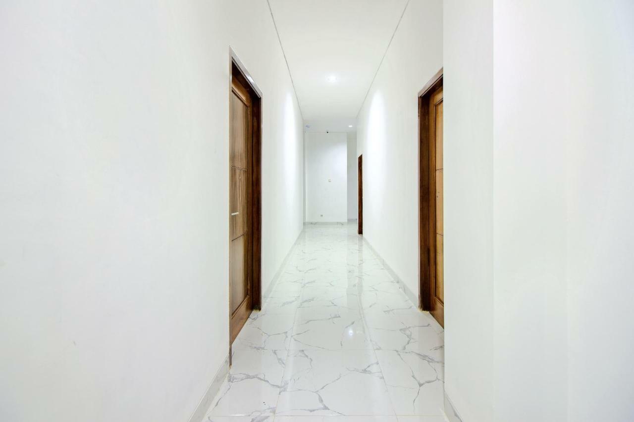 Super Oyo 13I9 88 Exclusive Guesthouse Kejayan Luaran gambar
