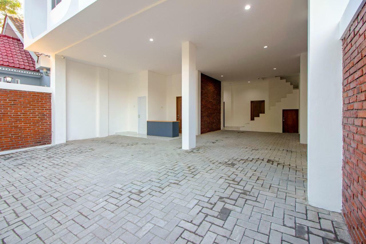 Super Oyo 13I9 88 Exclusive Guesthouse Kejayan Luaran gambar