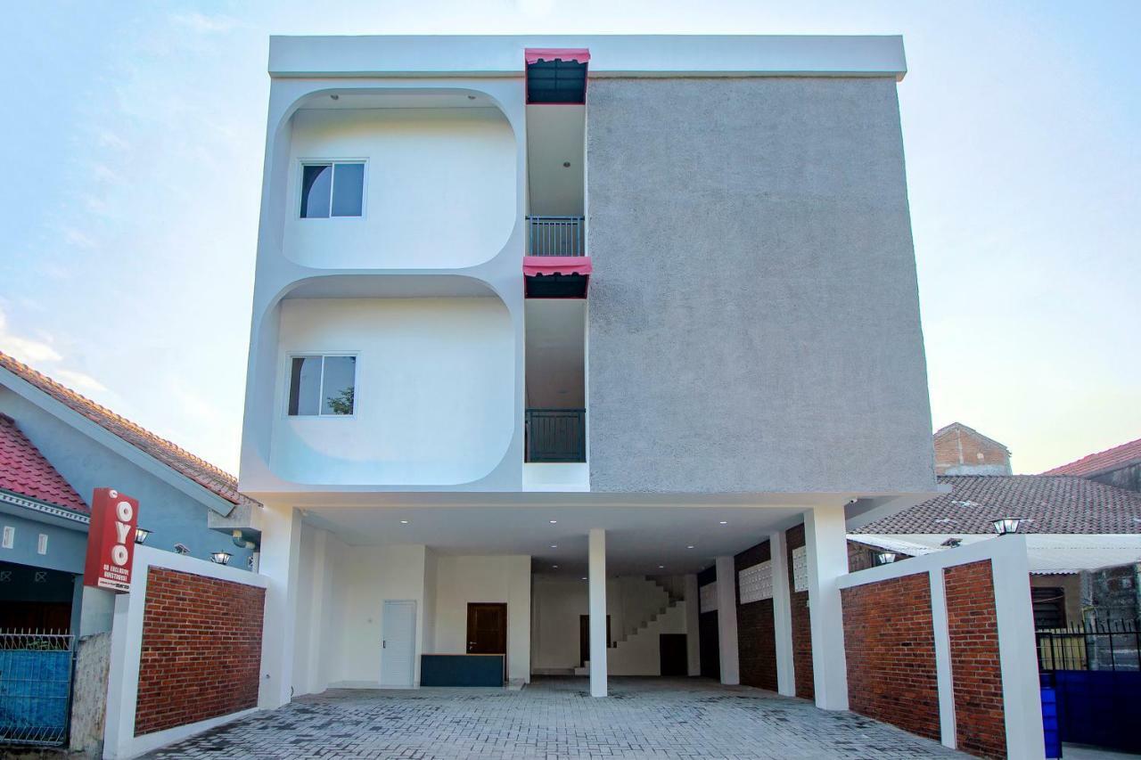 Super Oyo 13I9 88 Exclusive Guesthouse Kejayan Luaran gambar