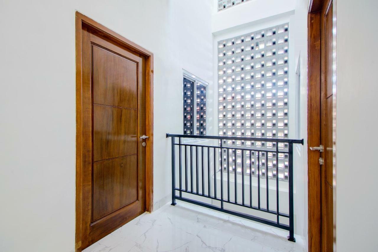 Super Oyo 13I9 88 Exclusive Guesthouse Kejayan Luaran gambar